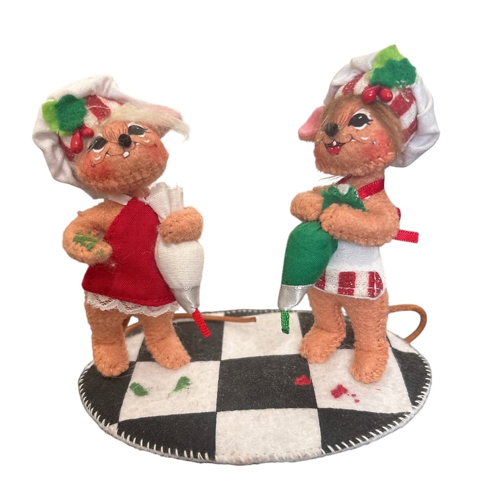 Annalee 2011 Christmas Baking Mice Chef Figurine Felt Holiday Decor 5 Inch